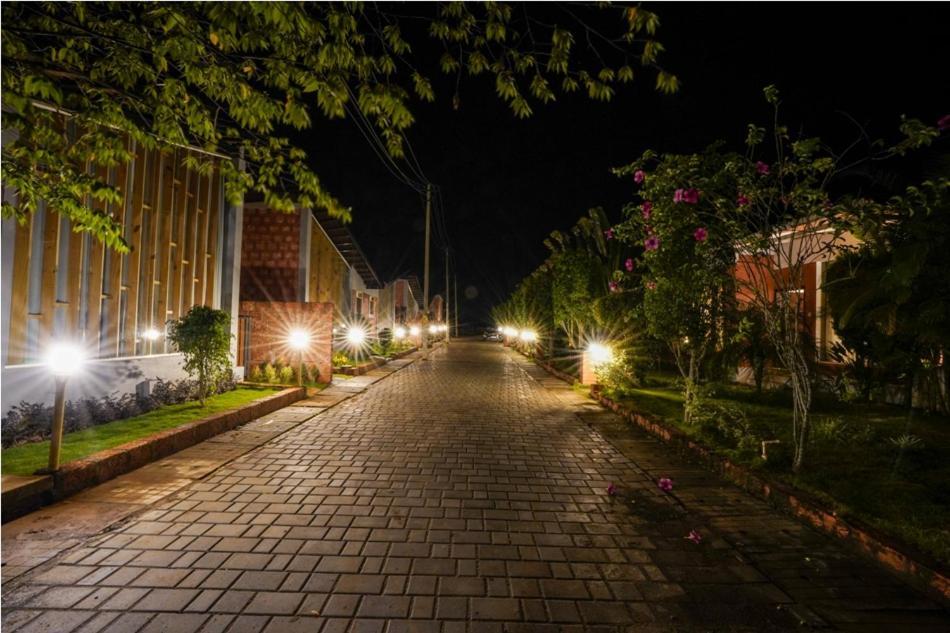 Hotel Sixth Element Kushālnagar Exteriér fotografie