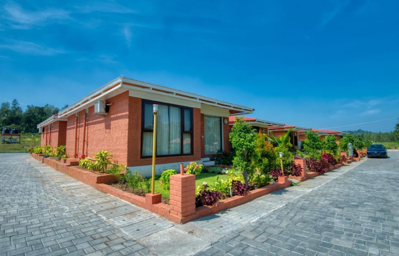Hotel Sixth Element Kushālnagar Exteriér fotografie